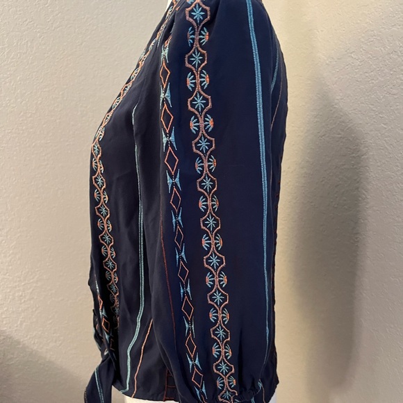 Button down blouse - Picture 6 of 8